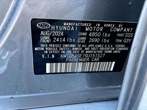 Used 2025 Genesis G70 3.3T Advanced image 33