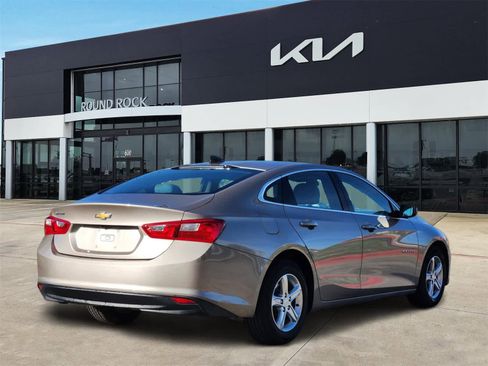 Used 2022 Chevrolet Malibu LS image 5