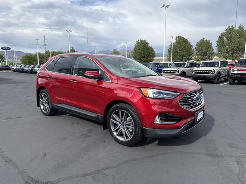 Used 2021 Ford Edge Titanium w/ Equipment Group 301A AWD/4WD image 7