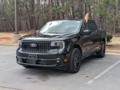 Certified 2025 Ford Maverick Lobo image 6