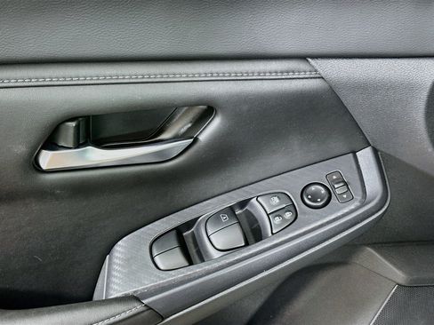 Used 2024 Nissan Sentra SV w/ Trunk Package FWD image 15