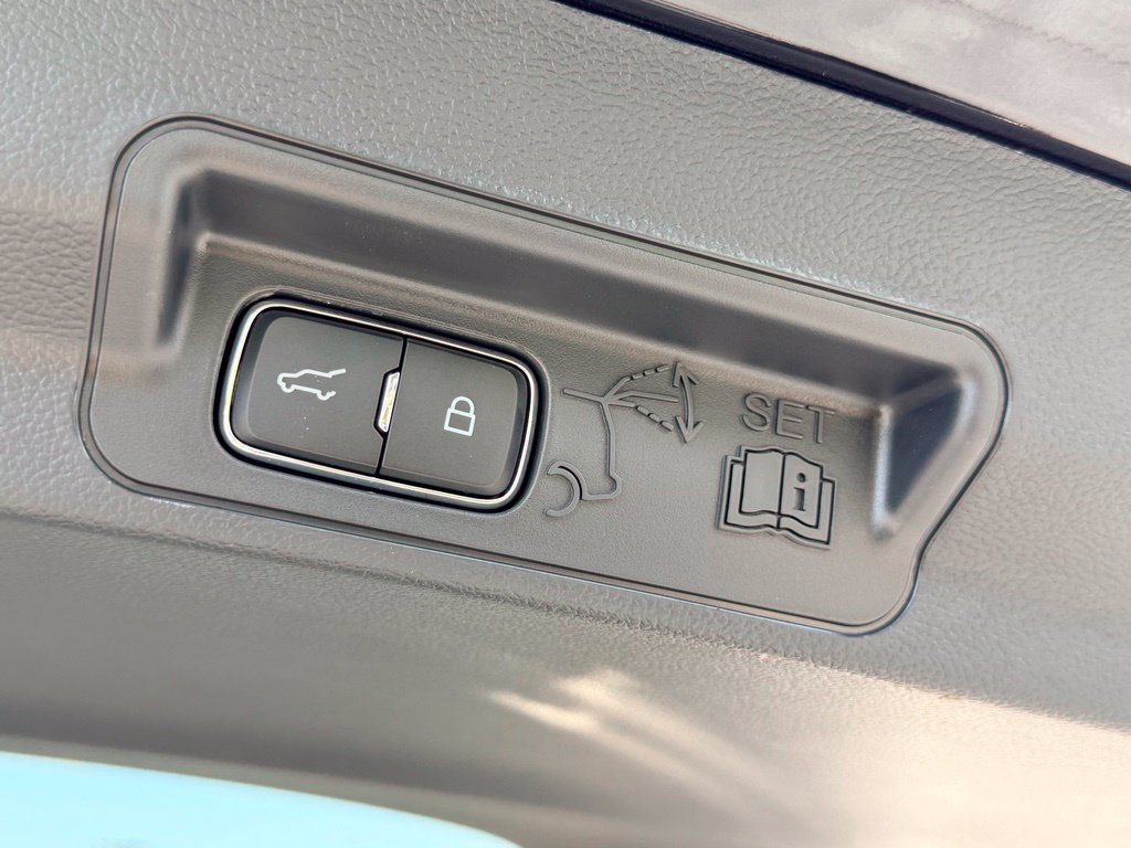 New 2026 Ford Explorer Active w/ Active Comfort Package RWD image 26