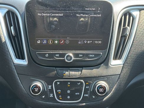 Used 2024 Chevrolet Malibu LT FWD image 9