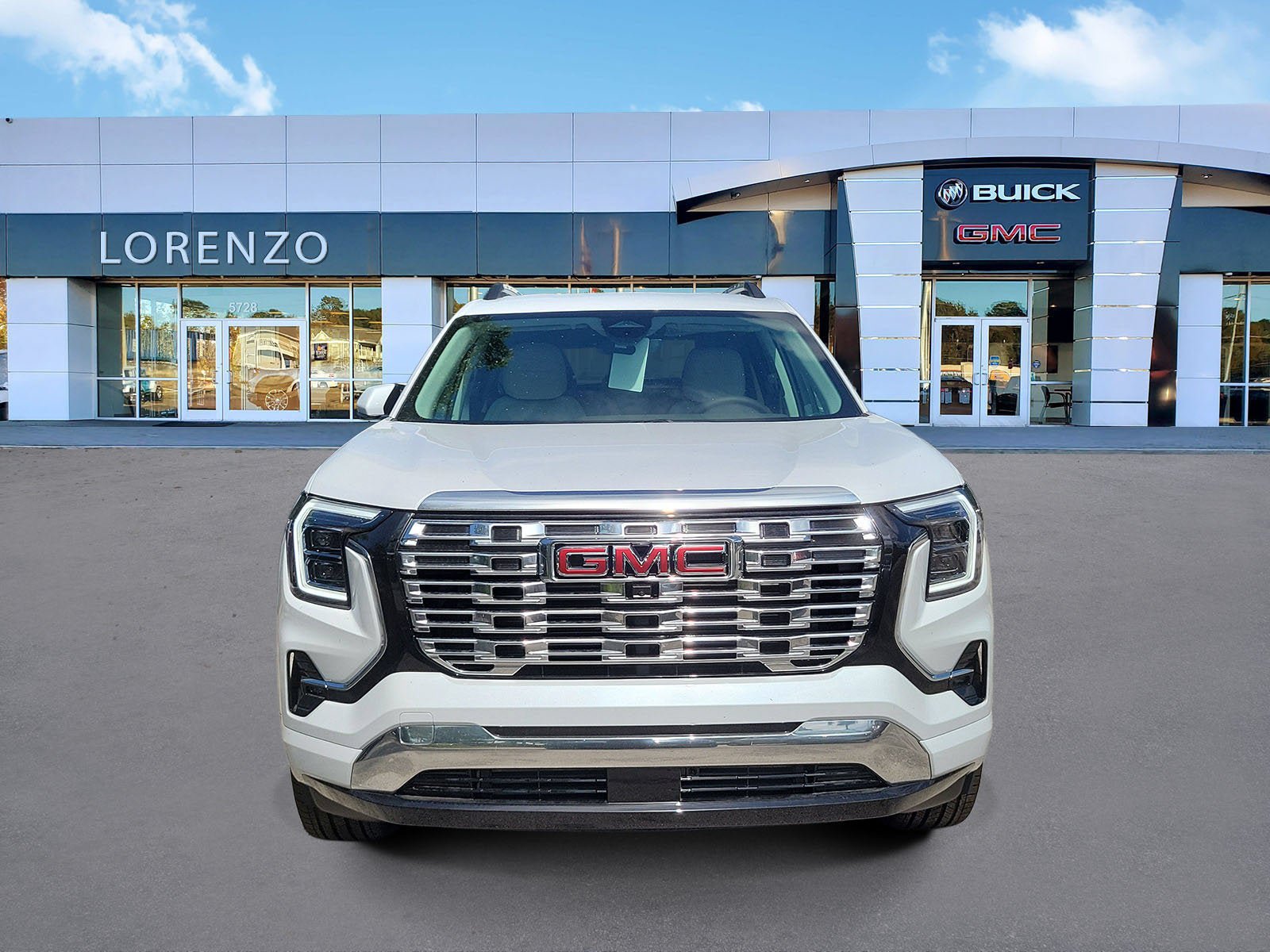 New 2027 GMC Terrain Denali w/ LPO, Floor Liner Package AWD/4WD image 2