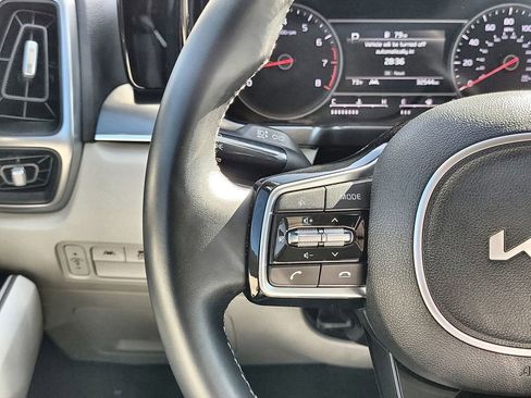 Used 2023 Kia Sorento S w/ Panoramic Sunroof Package image 27