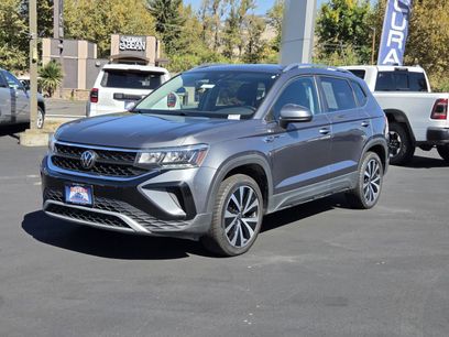 Used 2024 Volkswagen Taos SE