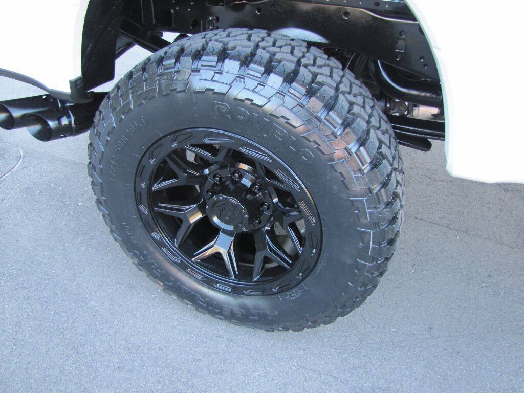 Used 2019 Ford F250 Lariat w/ Lariat Ultimate Package AWD/4WD image 29