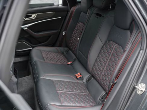 Used 2021 Audi RS 6 AWD/4WD image 23