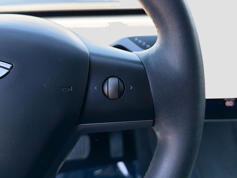 Used 2023 Tesla Model 3 Standard Range RWD image 35