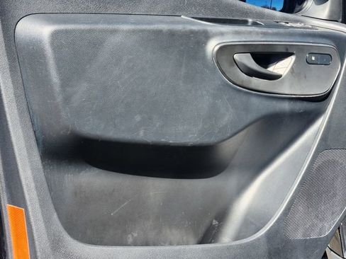 Used 2024 Mercedes-Benz Sprinter 2500 w/ Acoustic Package image 10