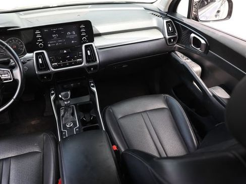 Used 2021 Kia Sorento S w/ Panoramic Sunroof Package FWD image 25
