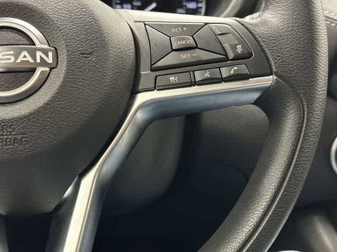 Used 2024 Nissan Sentra SV FWD image 18
