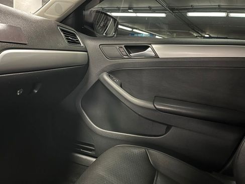 Used 2014 Volkswagen Jetta SE image 27