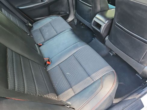 Used 2015 Toyota Camry SE FWD image 26