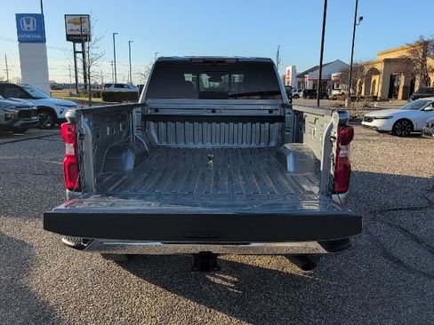 Used 2024 Chevrolet Silverado 2500 LTZ w/ LTZ Convenience Package image 24