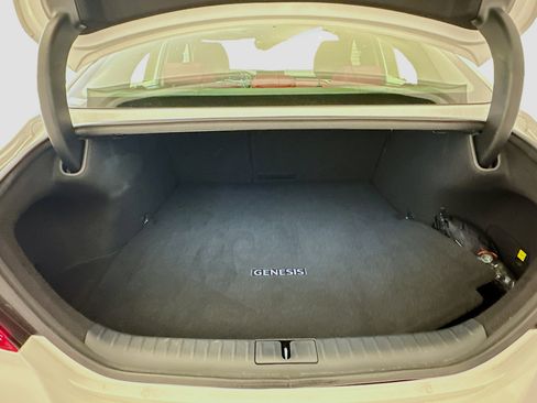 Used 2023 Genesis G70 2.0T w/ Sport Prestige Package image 31