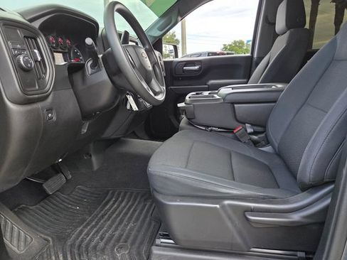 Used 2019 Chevrolet Silverado 1500 Custom w/ Custom Value Package RWD image 11