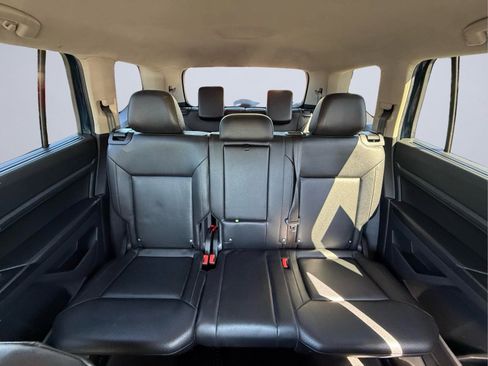 Used 2019 Volkswagen Atlas SE FWD image 18