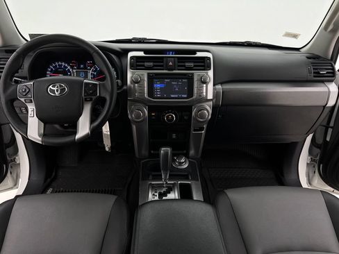 Used 2018 Toyota 4Runner SR5 Premium AWD/4WD image 22