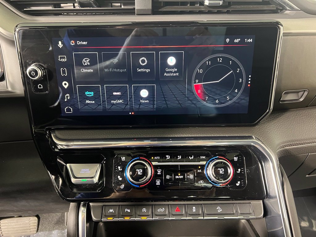 Used 2025 GMC Sierra 1500 Denali w/ Technology Package AWD/4WD image 25