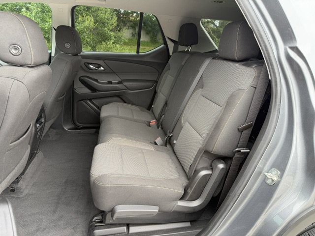 Used 2020 Chevrolet Traverse LS FWD image 12