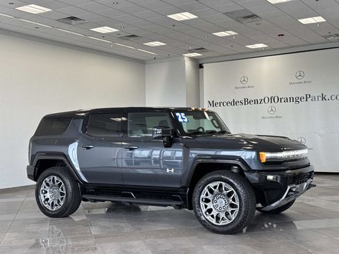 Used 2025 GMC Hummer EV 3X AWD/4WD image 2