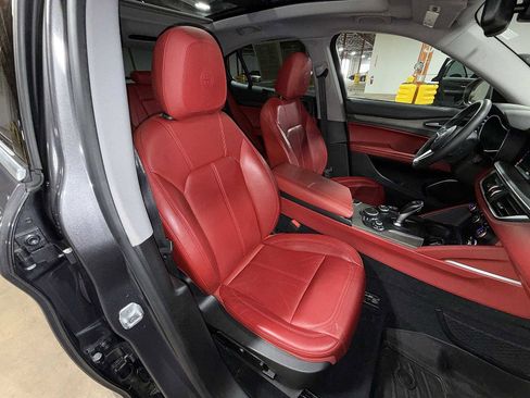 Used 2019 Alfa Romeo Stelvio Ti image 15