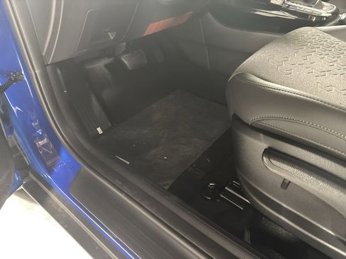 Certified 2025 Kia Seltos X-Line image 15