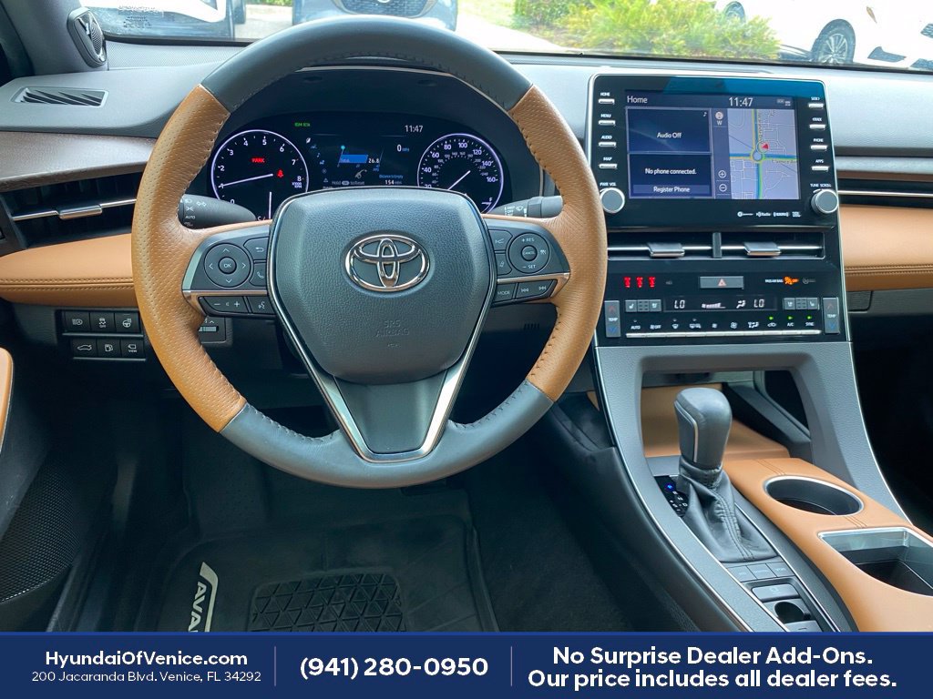 Used 2021 Toyota Avalon Limited w/ Advanced Safety Package FWD image 3