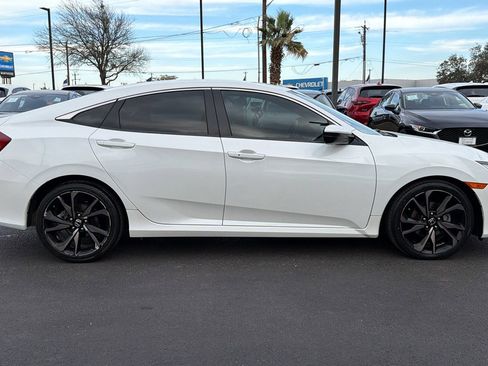 Used 2019 Honda Civic Sport image 9