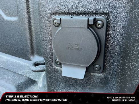 Used 2025 GMC Sierra 2500 AT4 w/ AT4 Premium Plus Package AWD/4WD image 13