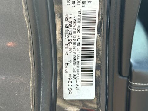 Used 2014 Jeep Grand Cherokee Limited AWD/4WD image 32