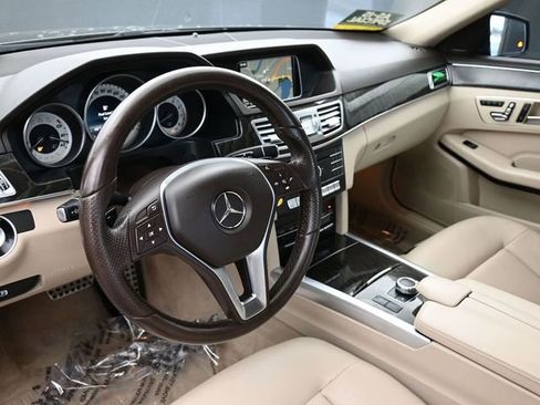 Used 2016 Mercedes-Benz E 350 4MATIC Sedan image 19