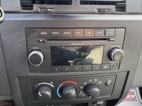 Used 2009 Dodge Dakota ST image 30