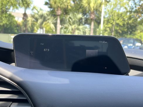 Used 2023 MAZDA MAZDA3 s FWD image 23