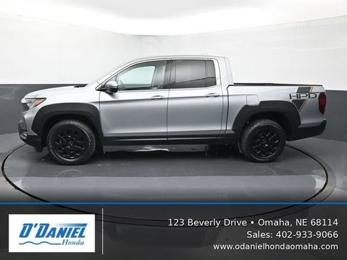 Used 2023 Honda Ridgeline RTL-E image 2
