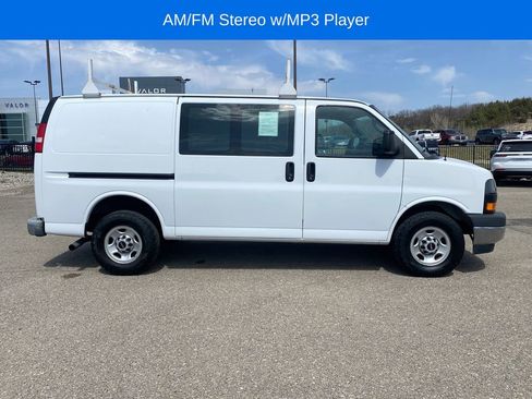 Used 2018 GMC Savana 2500 w/ Driver Convenience Package RWD image 7
