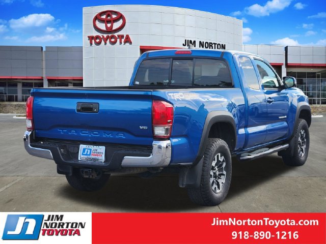 Used 2017 Toyota Tacoma TRD Off-Road w/ Tow Package AWD/4WD image 6