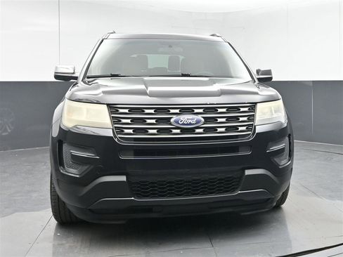 Used 2016 Ford Explorer 4WD image 2
