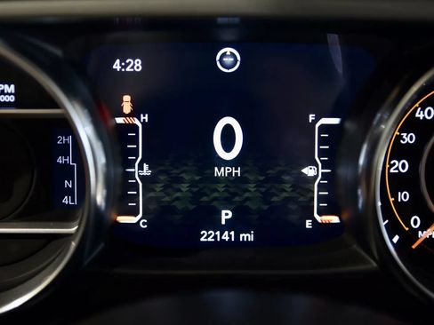 Used 2023 Jeep Wrangler Unlimited Sahara w/ Cold Weather Group AWD/4WD image 32