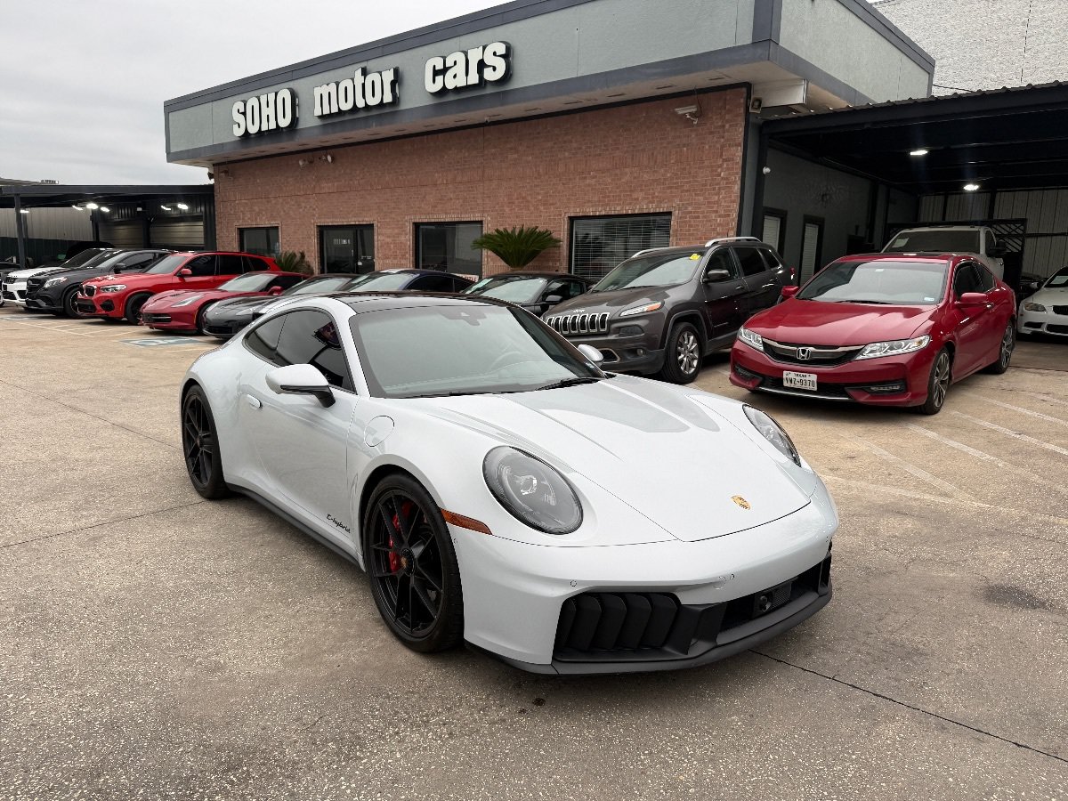 Used 2025 Porsche 911 Carrera 4 GTS AWD/4WD image 2