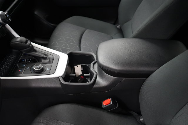 Used 2025 Toyota RAV4 XLE AWD/4WD image 33