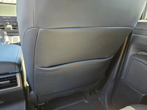 Used 2024 Lexus GX 550 image 15