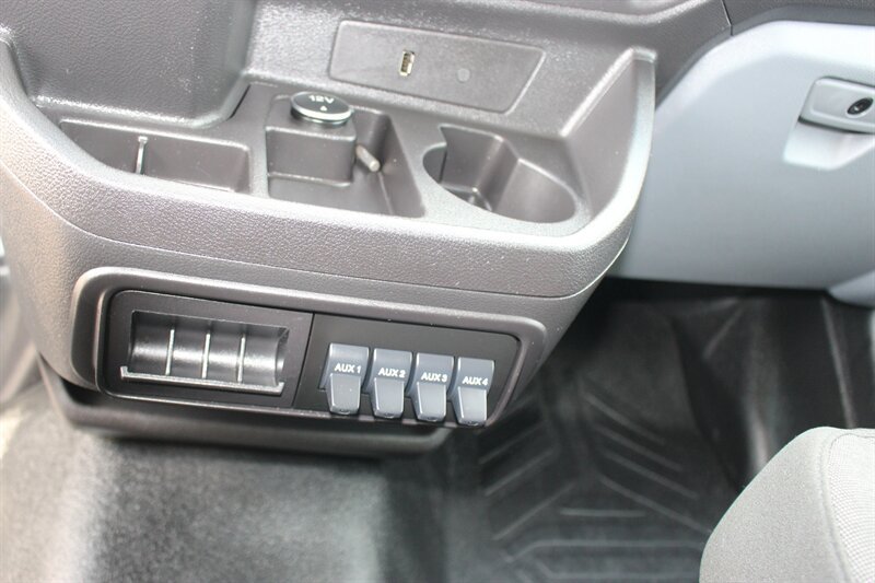 Used 2019 Ford Transit 250 148 Medium Roof w/ Exterior Upgrade Package RWD image 29