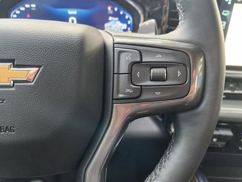 Used 2025 Chevrolet Silverado 1500 High Country w/ High Country Premium Package AWD/4WD image 31