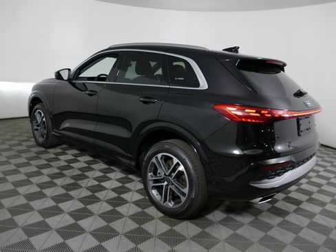 New 2025 Audi Q5 Premium image 5