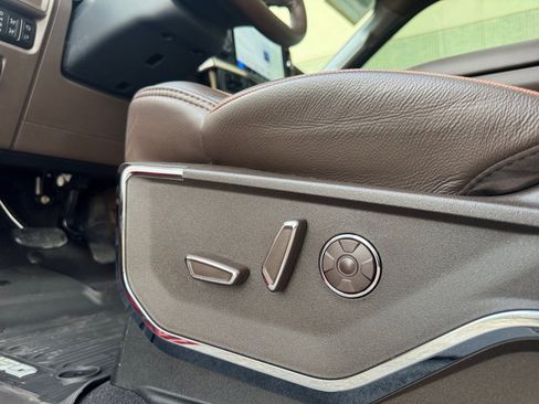 Used 2025 Ford F150 King Ranch w/ FX4 Off-Road Package image 24