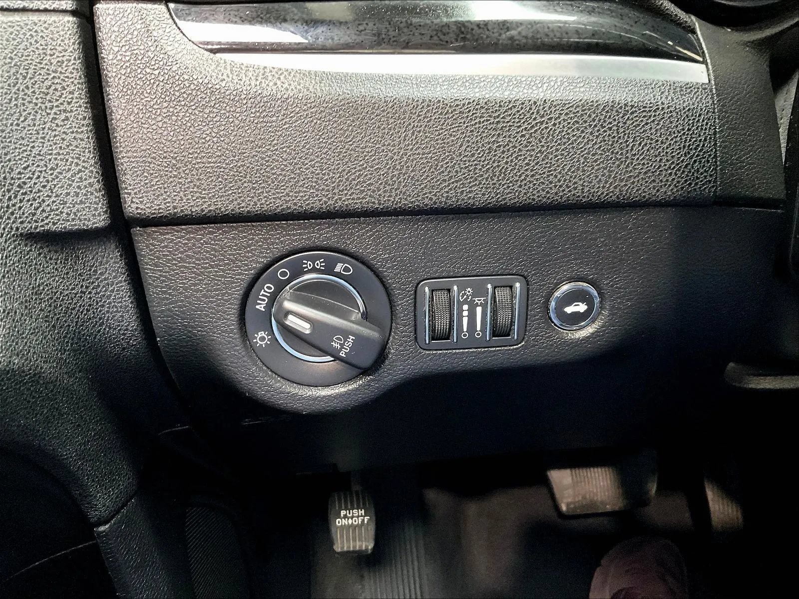 Used 2022 Chrysler 300 S RWD image 25