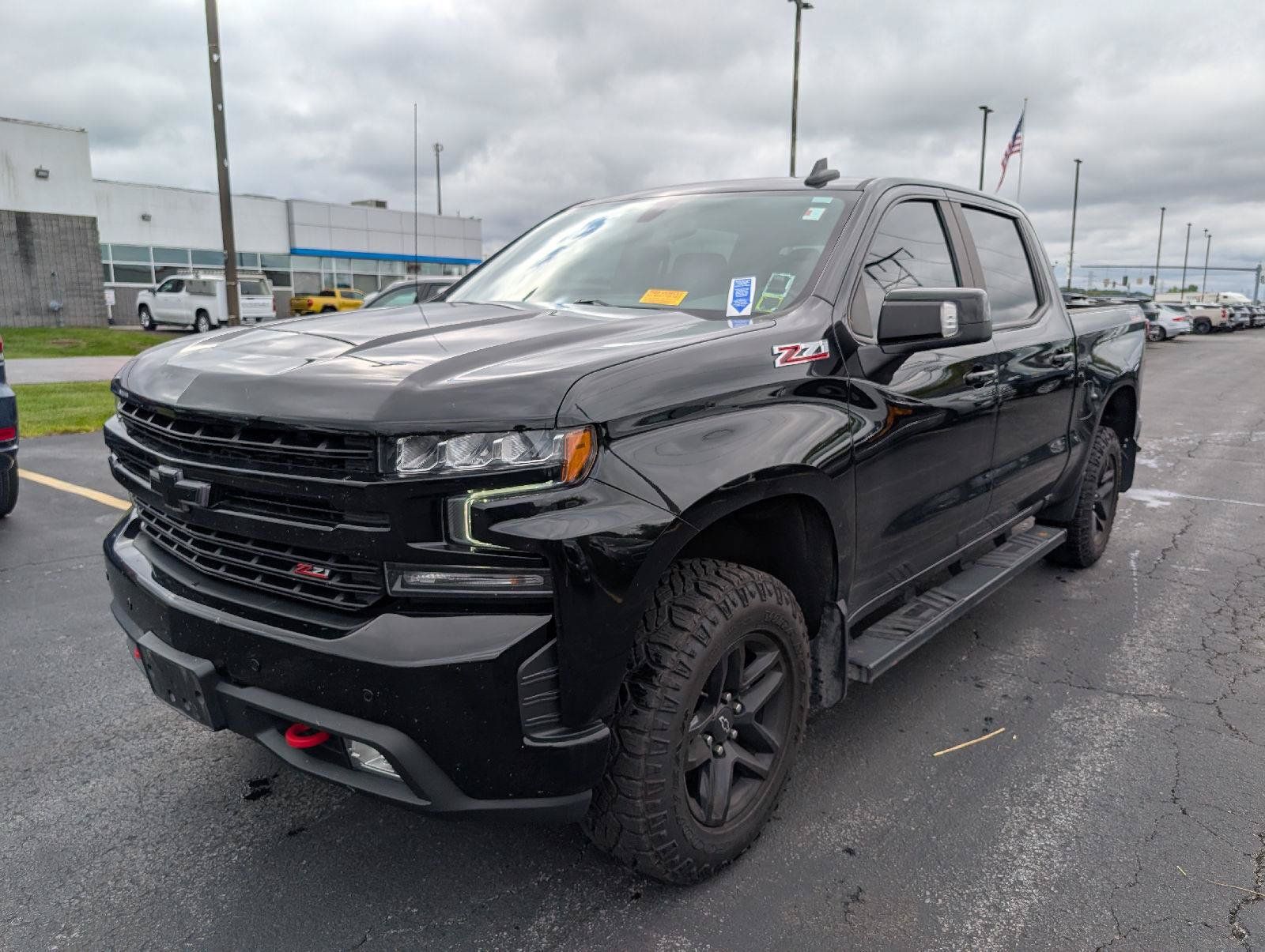 Used 2021 Chevrolet Silverado 1500 LT Trail Boss w/ Convenience Package II AWD/4WD image 4