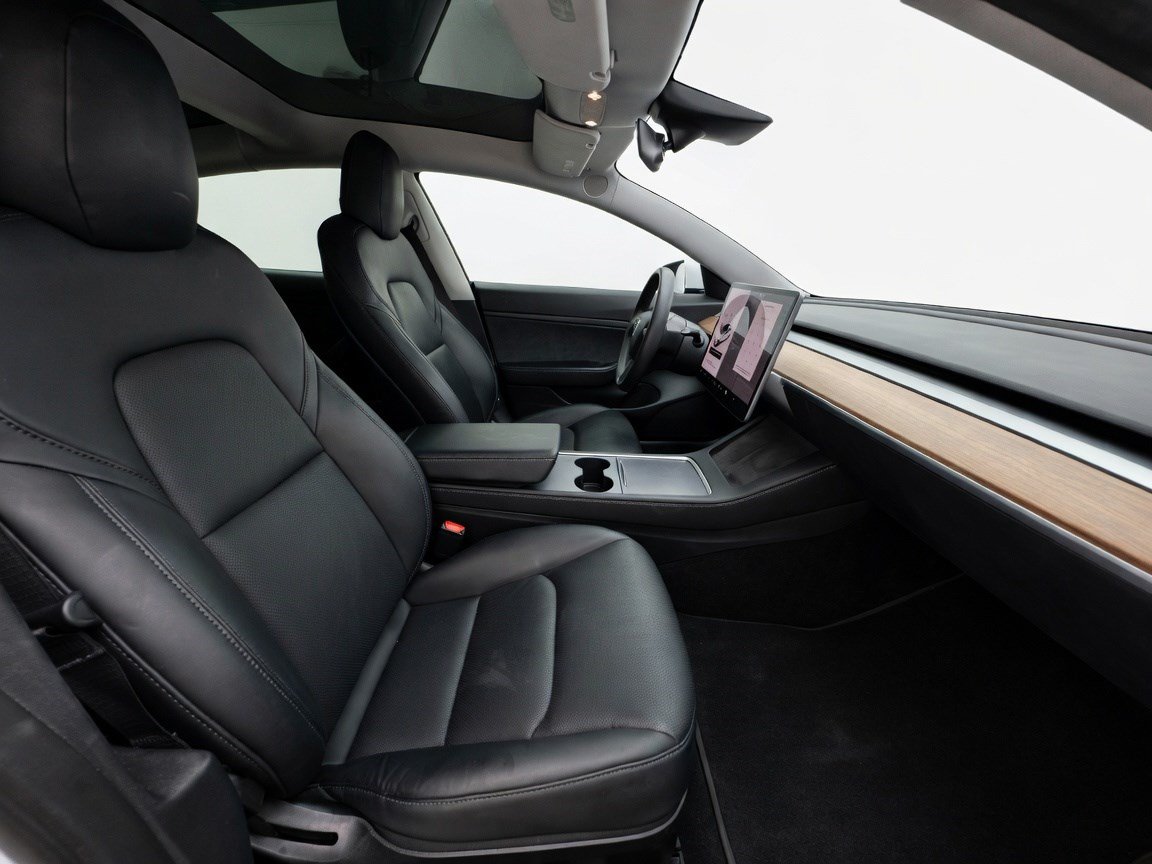 Used 2021 Tesla Model 3 Standard Range Plus RWD image 19